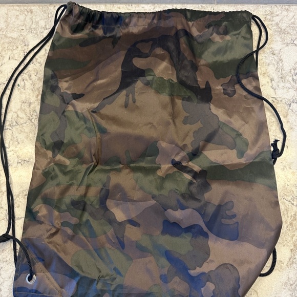 Stillzy‎ drawstring backpack style lightweight & thin - Picture 5 of 7